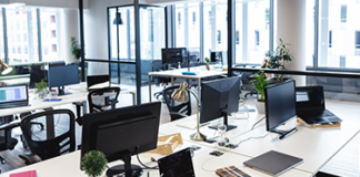 L’absentéisme atteint 4,95 % dans le privé, avec une hausse marquée chez les cadres