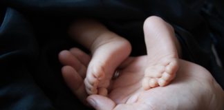 Le congé de naissance bientôt inscrit dans la loi